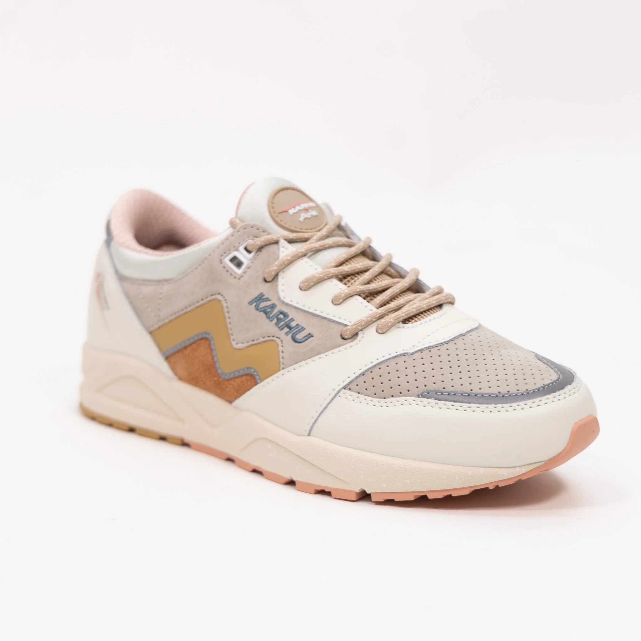 Karhu Aria 95 - Lily White/Curry - Image 3